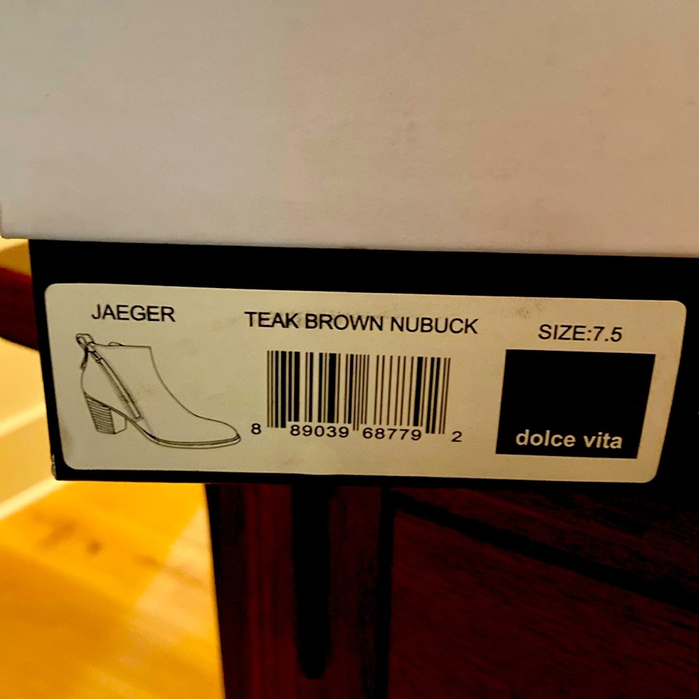 Dolce vita boots 7.5